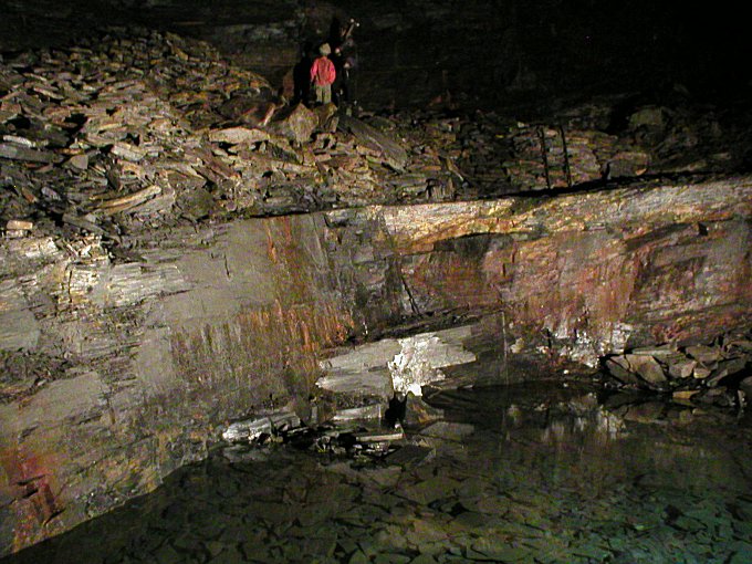 Carnglaze Caverns