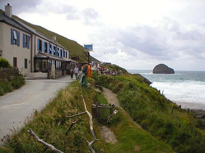 Trebarwith Strand Port William Inn