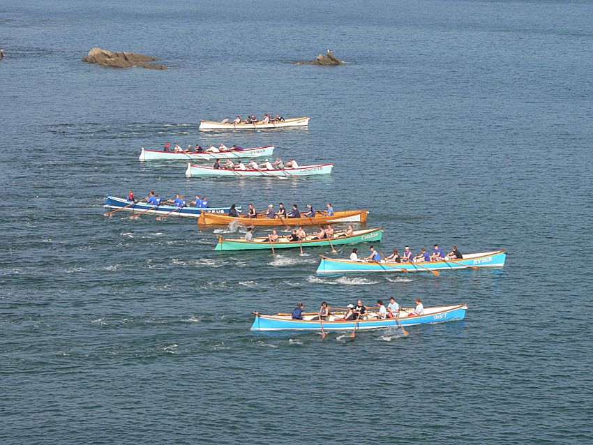 Gig racing at Looe