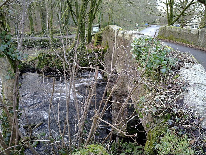 Draynes bridge old crossing place