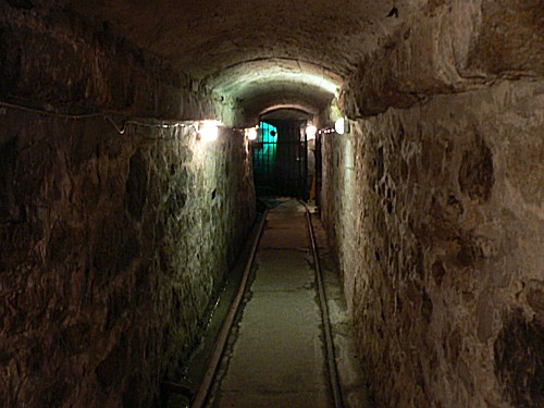 Secret Places! Explore Dark Places!